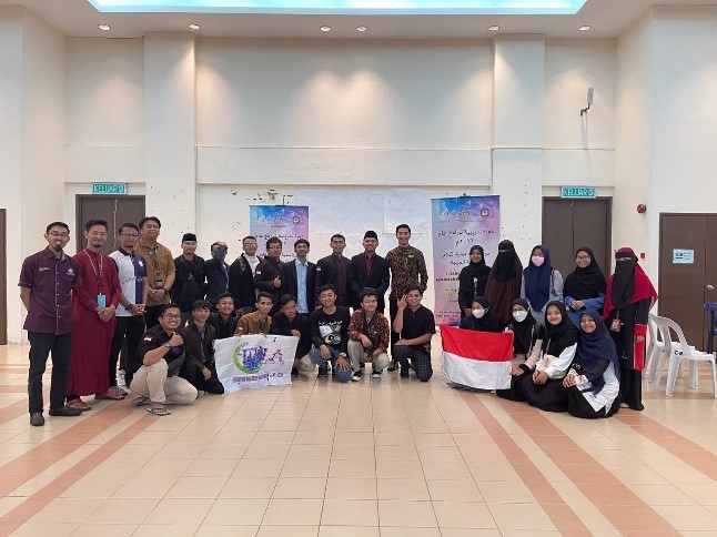 Mahasiswa Ilmu Al-Qur’an & Tafsir UNIDA Gontor Menoreh Prestasi Melalui Kegiatan  Arabic International di Singapura dan Malaysia